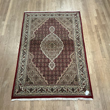 Load image into Gallery viewer, Indian Mahi [Wool + Sillk] - 3'11” X 6'2”
