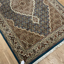 Load image into Gallery viewer, Indian Mahi [Wool + Sillk] - 3'11” X 6'3”
