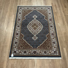 Load image into Gallery viewer, Indian Mahi [Wool + Sillk] - 4'0” X 6'0”
