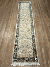 Load image into Gallery viewer, Indian Sarouk - 2&#39;6” X 11&#39;7”
