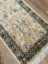 Load image into Gallery viewer, Indian Sarouk - 2&#39;6” X 11&#39;7”
