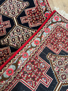 Persian Senneh - 1'7” X 8'5”