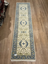 Load image into Gallery viewer, Indian Serapi - 2&#39;6” X 9&#39;10”
