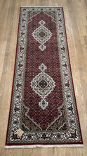 Load image into Gallery viewer, Indian Mahi [Wool + Silk] - 2.5x7/8/9
