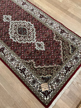 Load image into Gallery viewer, Indian Mahi [Wool + Sillk] - 2&#39;6” X 7&#39;11”
