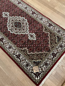 Indian Mahi [Wool + Sillk] - 2'6” X 7'11”