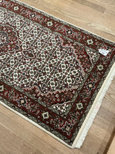 Load image into Gallery viewer, Indian Mahi [Wool + Sillk] - 2&#39;7” X 8&#39;1”
