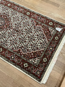 Indian Mahi [Wool + Sillk] - 2'7” X 8'1”