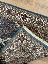 Load image into Gallery viewer, Indian Mahi [Wool + Sillk] - 2&#39;7” X 8&#39;3”
