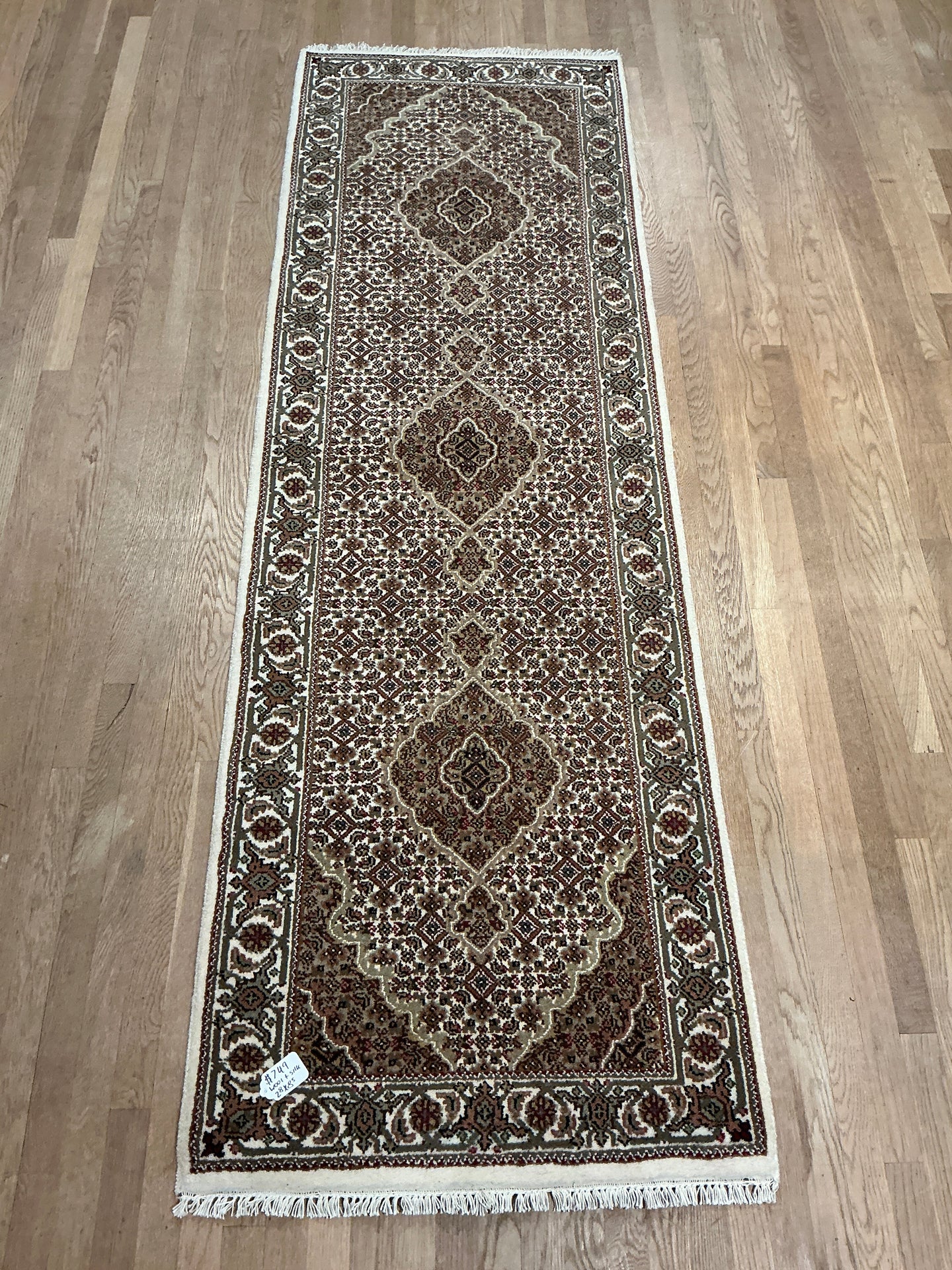 Indian Mahi [Wool + Sillk] - 2'8” X 8'5”