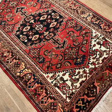 Load image into Gallery viewer, Persian Hamadan - 4&#39;3” X 6&#39;3”
