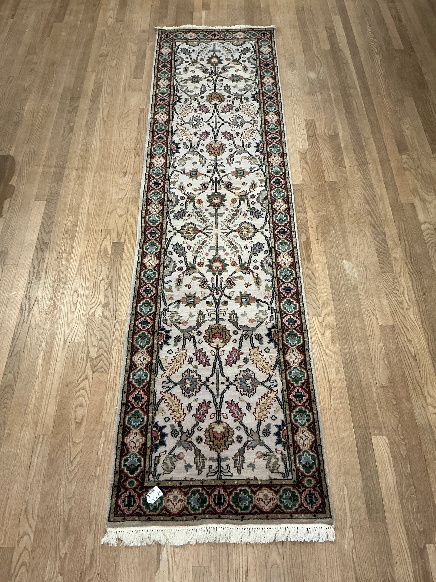 Indian Sarouk - 2'5” X 9'11”
