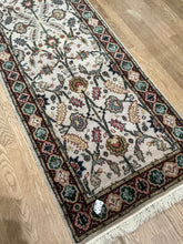 Load image into Gallery viewer, Indian Sarouk - 2&#39;5” X 9&#39;11”
