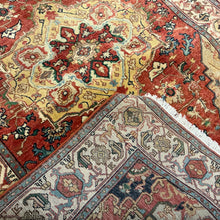 Load image into Gallery viewer, Indian Heriz - 4'0” X 6'0”
