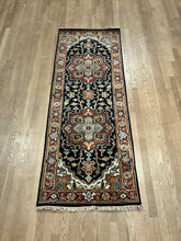Load image into Gallery viewer, Indian Heriz - 2'6” X 7'9”
