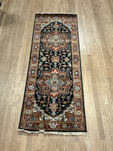 Load image into Gallery viewer, Indian Heriz - 2'7” X 7'10”
