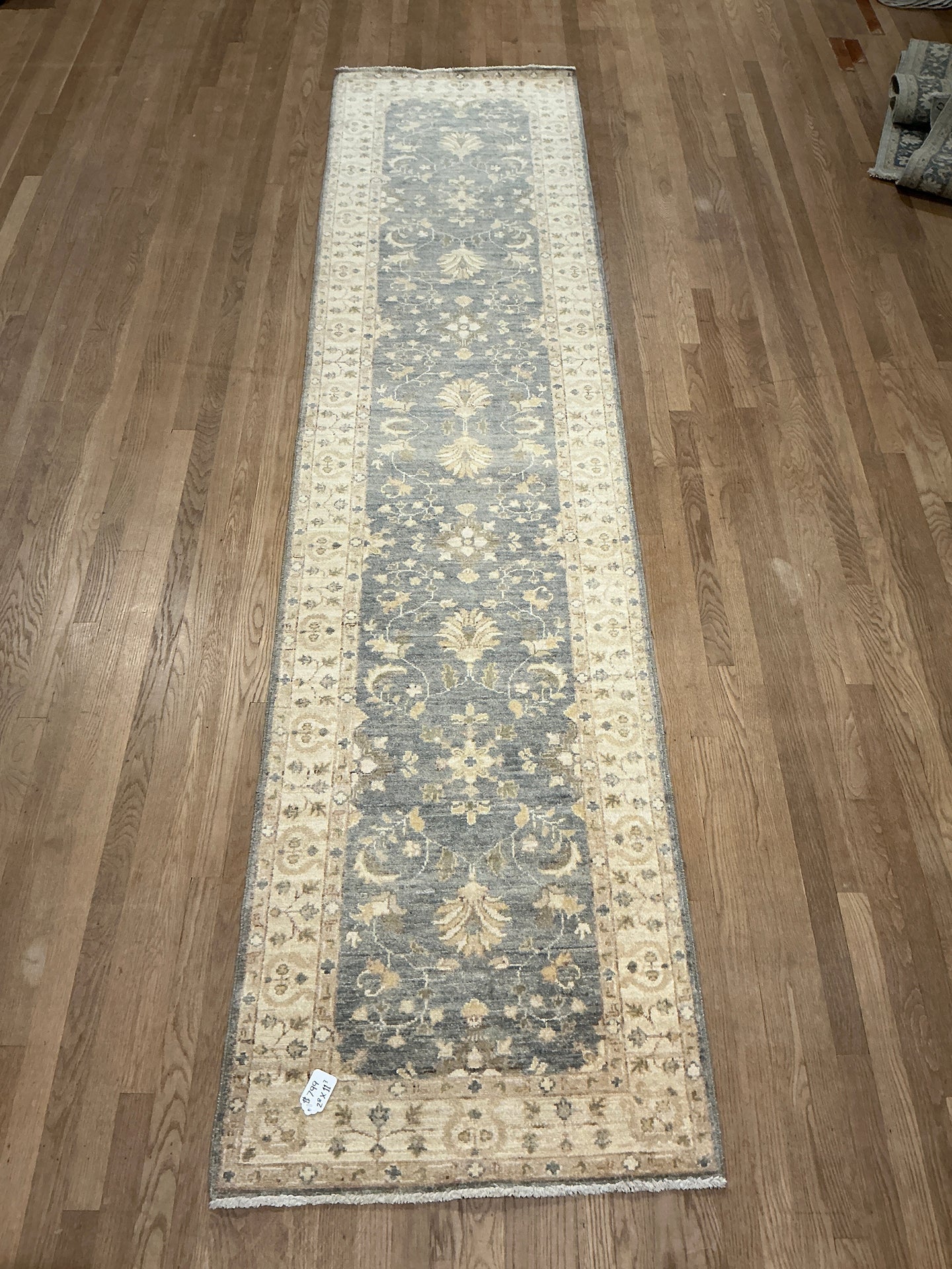 Pakistani Chobi - 2'8” X 11'3”