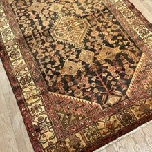 Load image into Gallery viewer, Persian Hamadan - 4'11” X 7'7”
