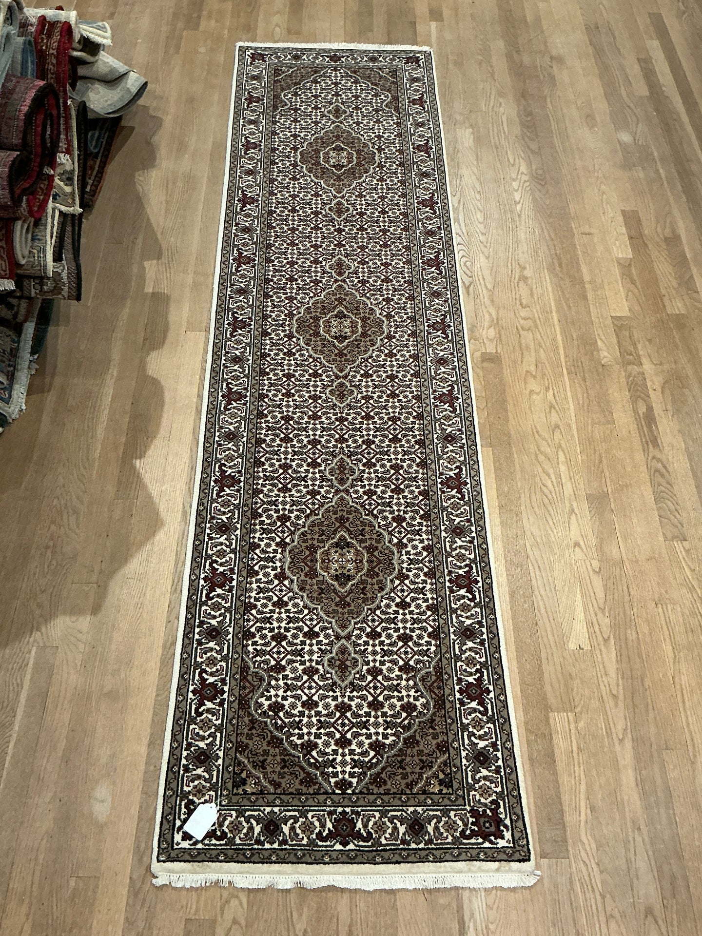 Indian Mahi [Wool + Sillk] - 2'5” X 9'10”