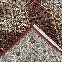 Load image into Gallery viewer, Indian Mahi [Wool + Sillk] - 4'6” X 7'0”
