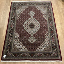 Load image into Gallery viewer, Indian Mahi [Wool + Sillk] - 5&#39;0” X 7&#39;0”
