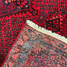 Load image into Gallery viewer, Persian Hamadan - 4&#39;6” X 7&#39;0”
