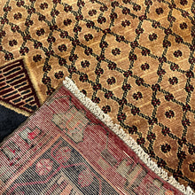 Load image into Gallery viewer, Persian Hamadan - 4'3” X 8'9”
