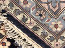 Load image into Gallery viewer, Old Indian Serapi (Faded) - Square 9&#39; x 9&#39;
