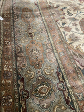 Load image into Gallery viewer, Indian Sarouk - 12&#39;4&quot; x 15&#39;
