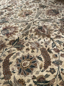 Indian Sarouk - 12'4" x 15'